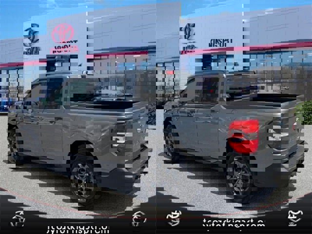 Used 2024 Ford Maverick XLT w/ XLT Luxury Package image 3