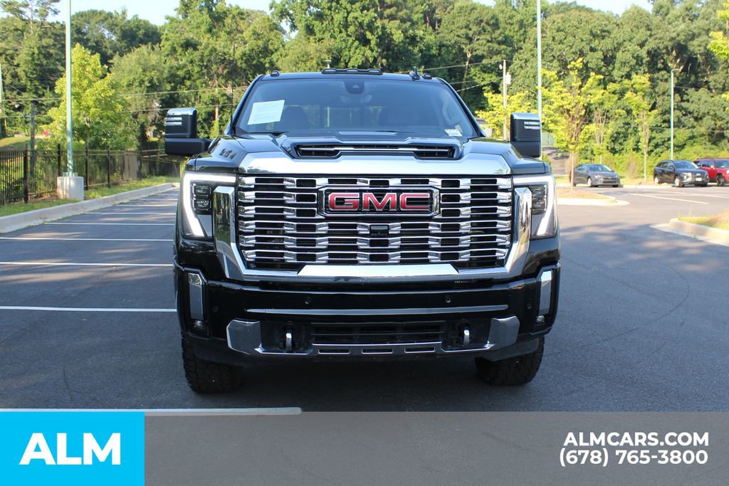 Used 2024 GMC Sierra 3500 Denali w/ Denali Reserve Package image 10