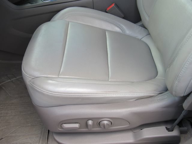Used 2018 Chevrolet Traverse Premier w/ Driver Confidence II Package FWD image 24