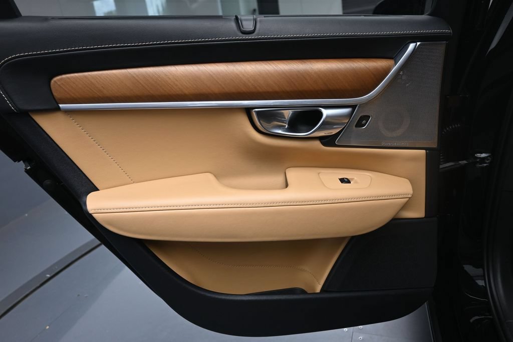Used 2017 Volvo S90 T6 Inscription w/ Vision Package AWD/4WD image 23