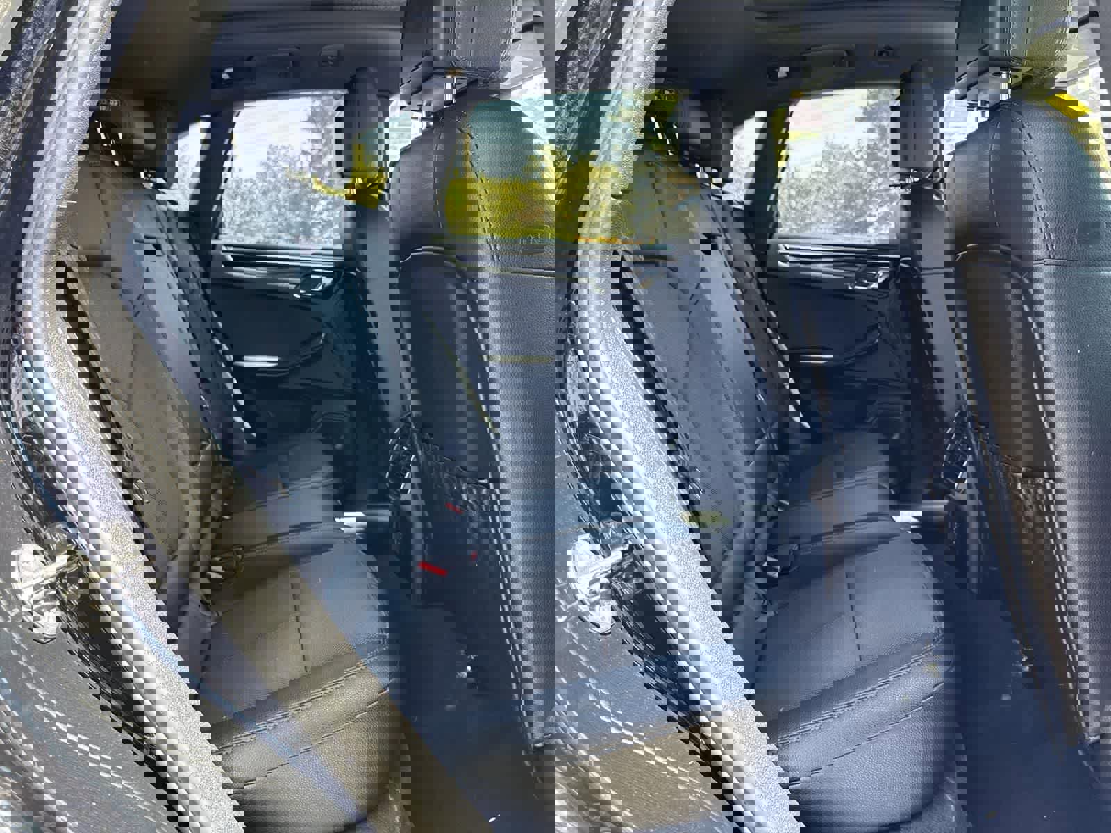 Used 2022 Porsche Macan image 37