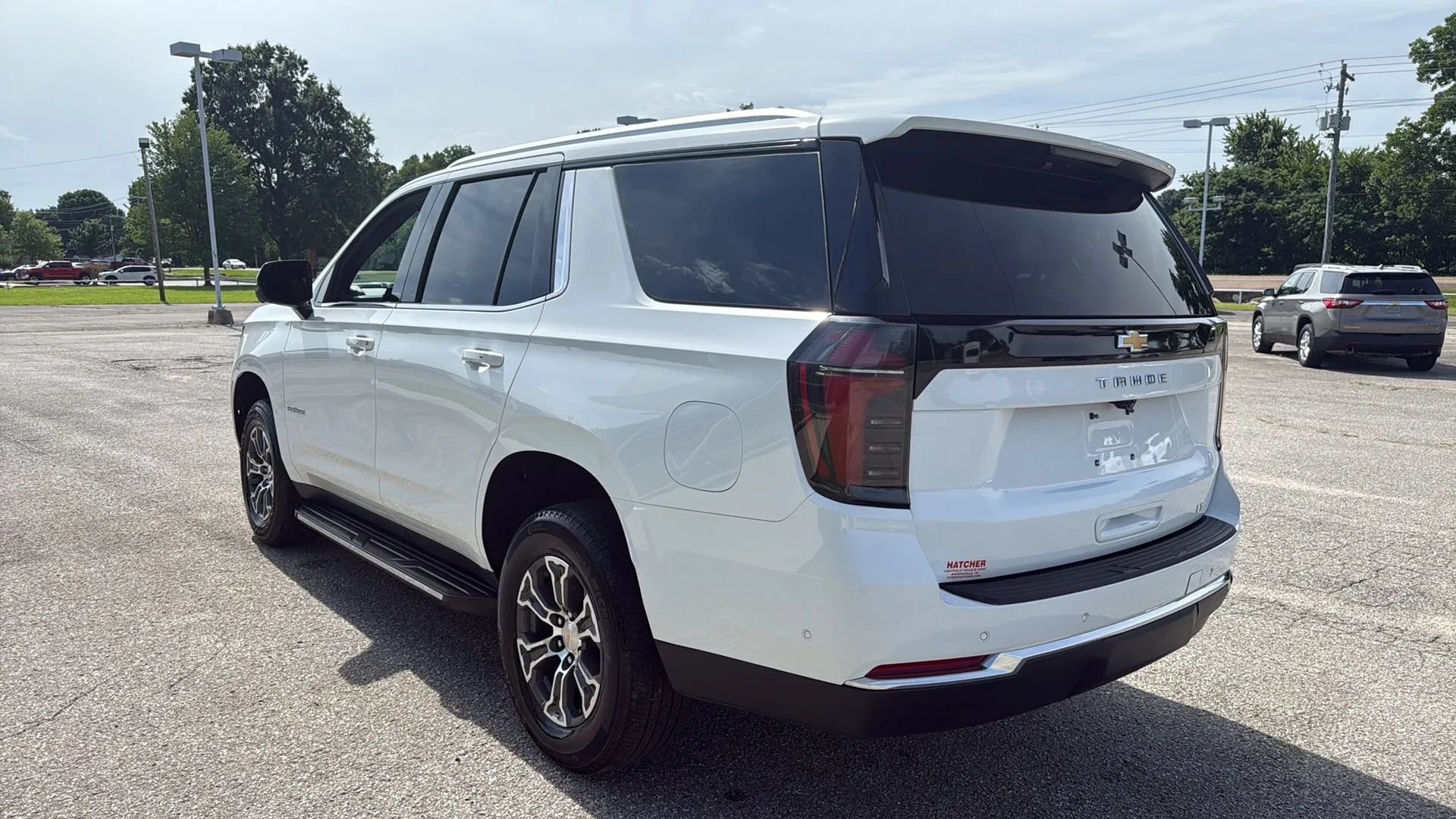 Used 2025 Chevrolet Tahoe LT RWD image 3