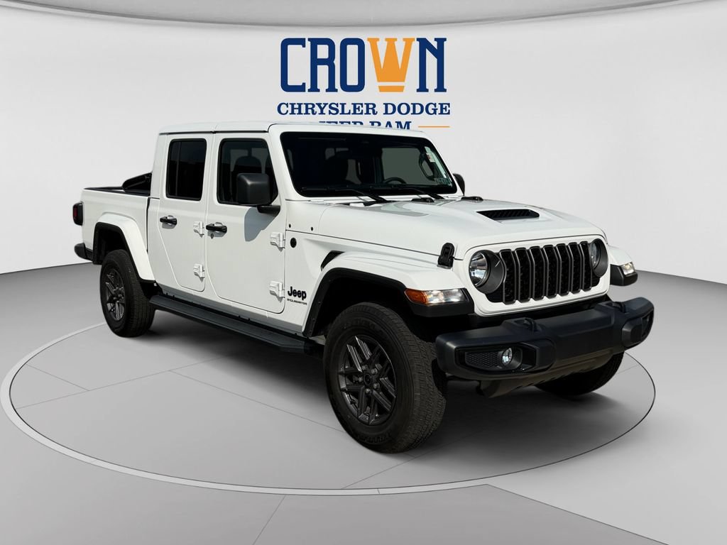 Used 2026 Jeep Gladiator Sport AWD/4WD image 1