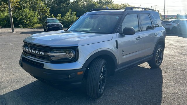 Certified 2023 Ford Bronco Sport Outer Banks w/ Tech Package image 7