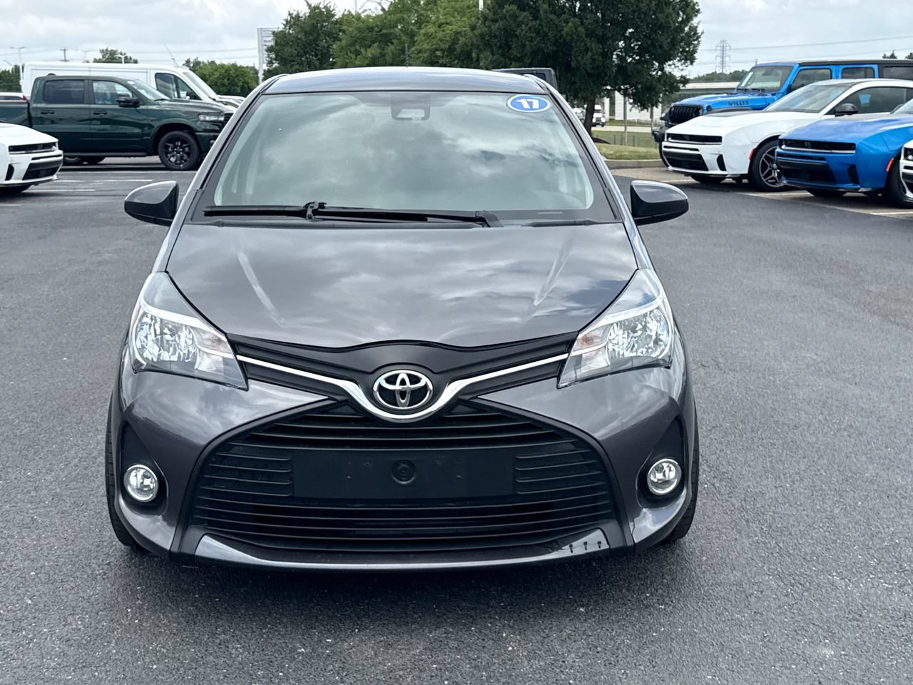 Used 2017 Toyota Yaris L FWD image 8