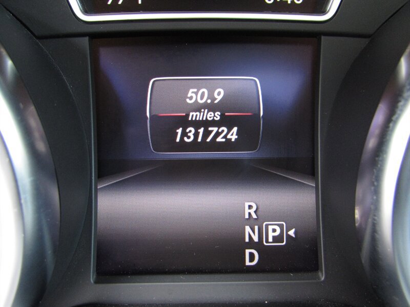 Used 2015 Mercedes-Benz GL 450 4MATIC w/ Parking Assist Package image 17