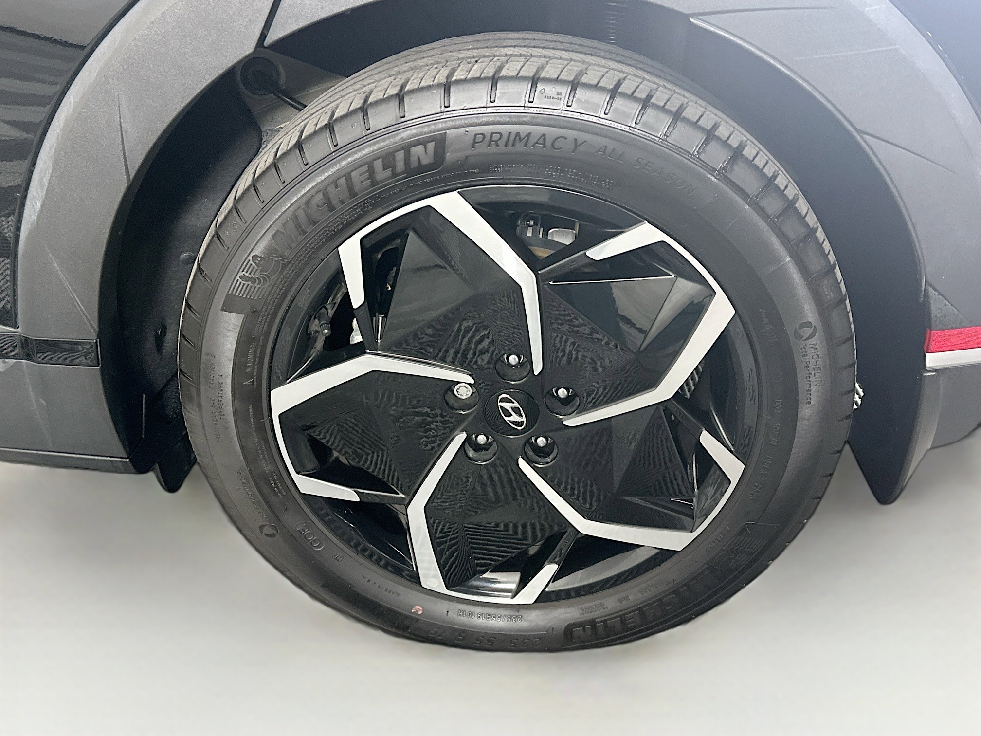 Used 2024 Hyundai Ioniq 5 SEL image 11