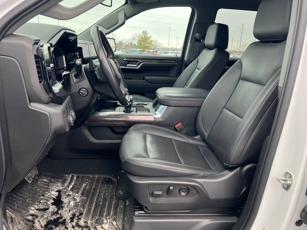Used 2023 Chevrolet Silverado 1500 LTZ w/ LTZ Convenience Package II image 8