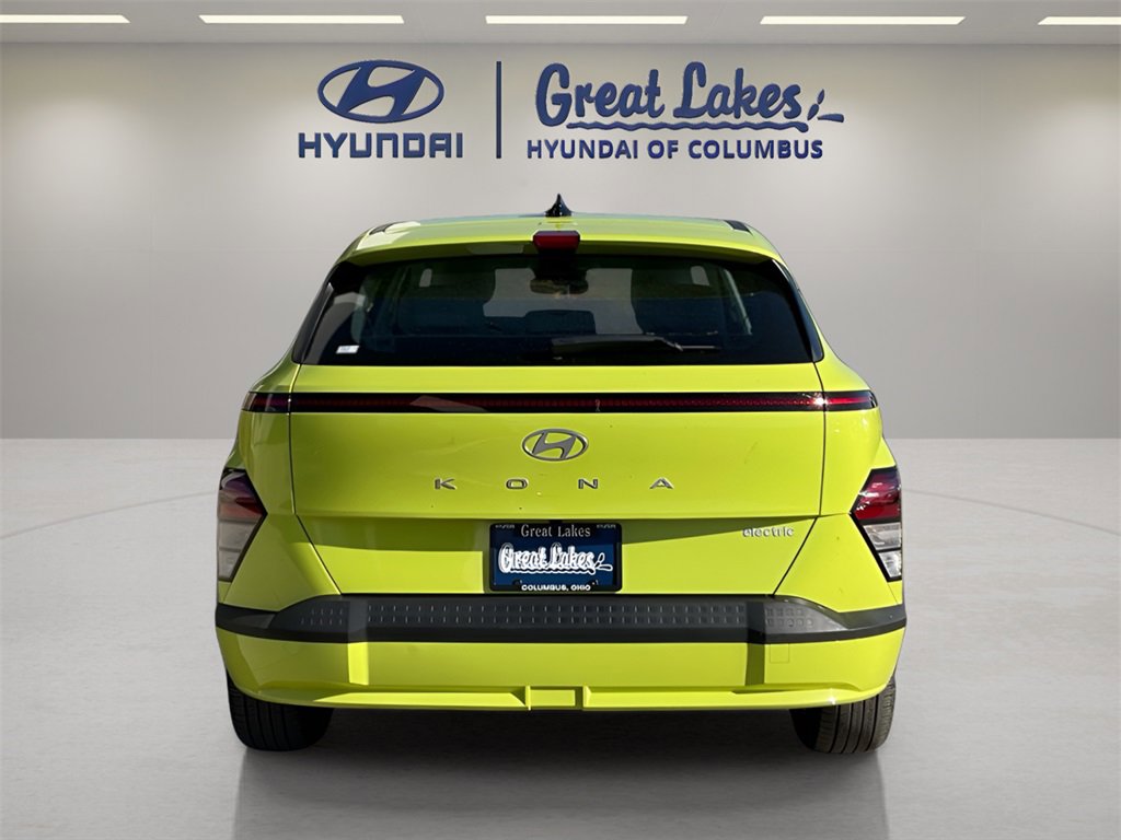 Certified 2024 Hyundai Kona SE image 4