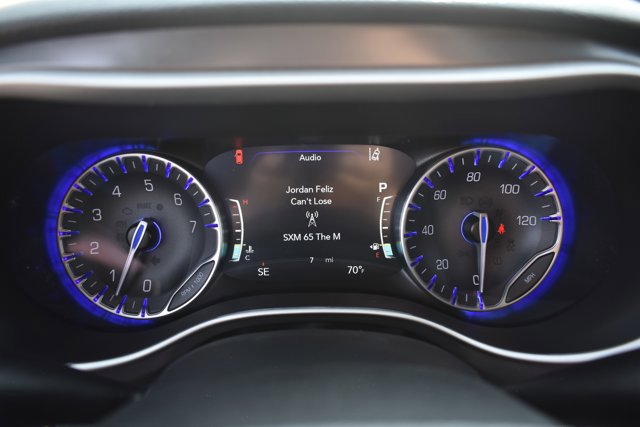 New 2026 Chrysler Pacifica Select image 23