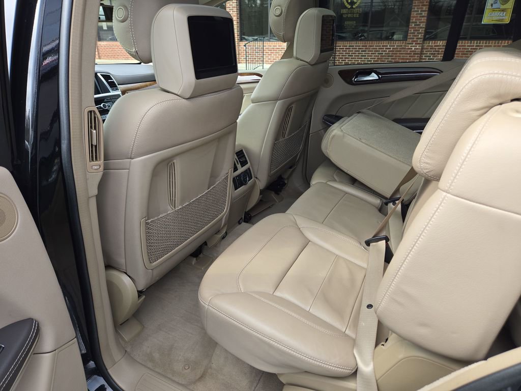 Used 2014 Mercedes-Benz GL 350 BlueTEC 4MATIC image 9