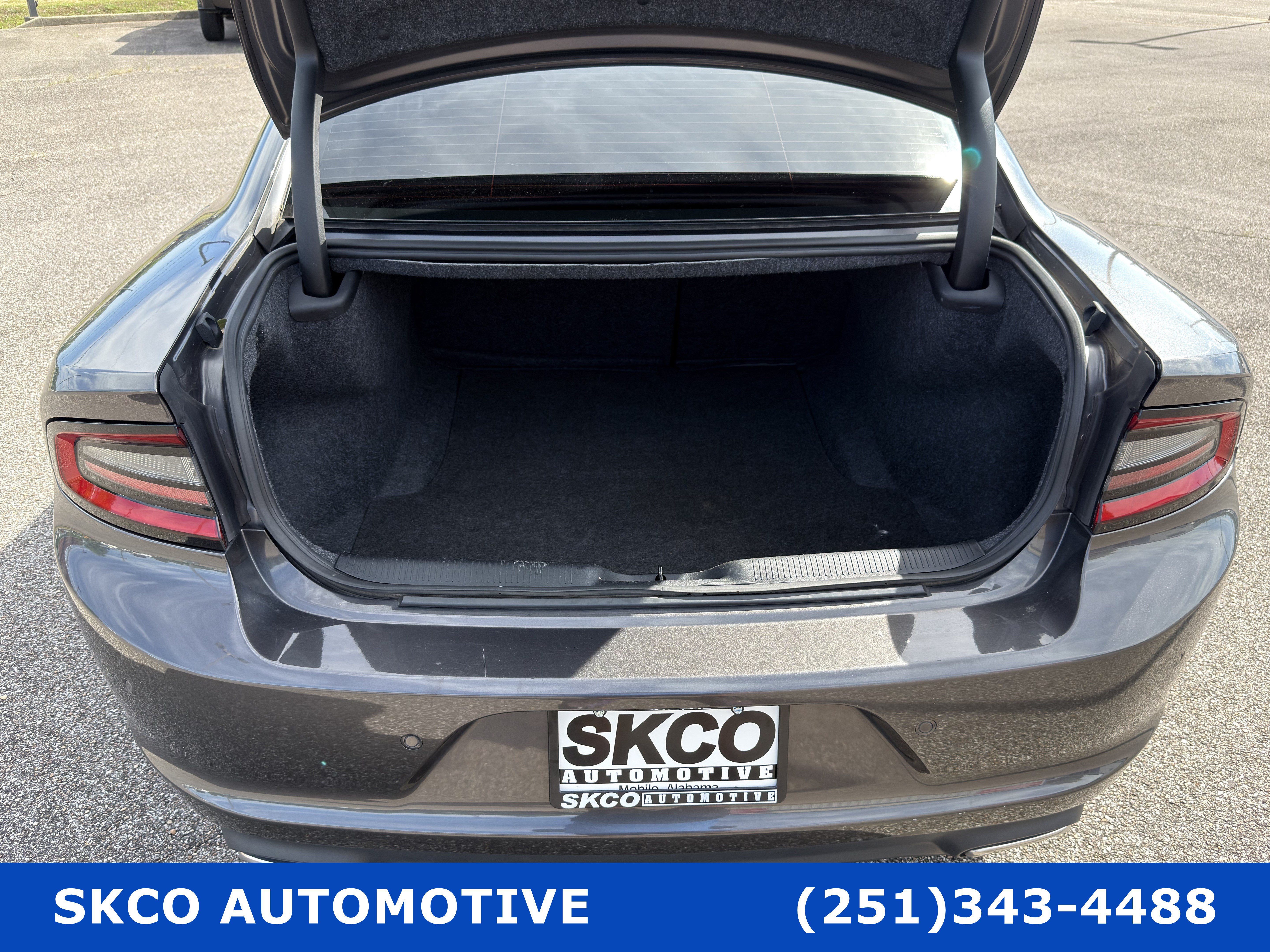 Used 2023 Dodge Charger SXT RWD image 21