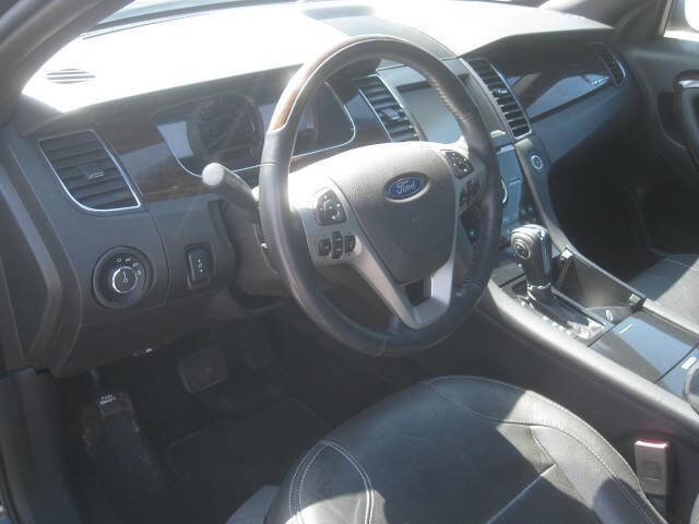 Used 2013 Ford Taurus Limited image 17