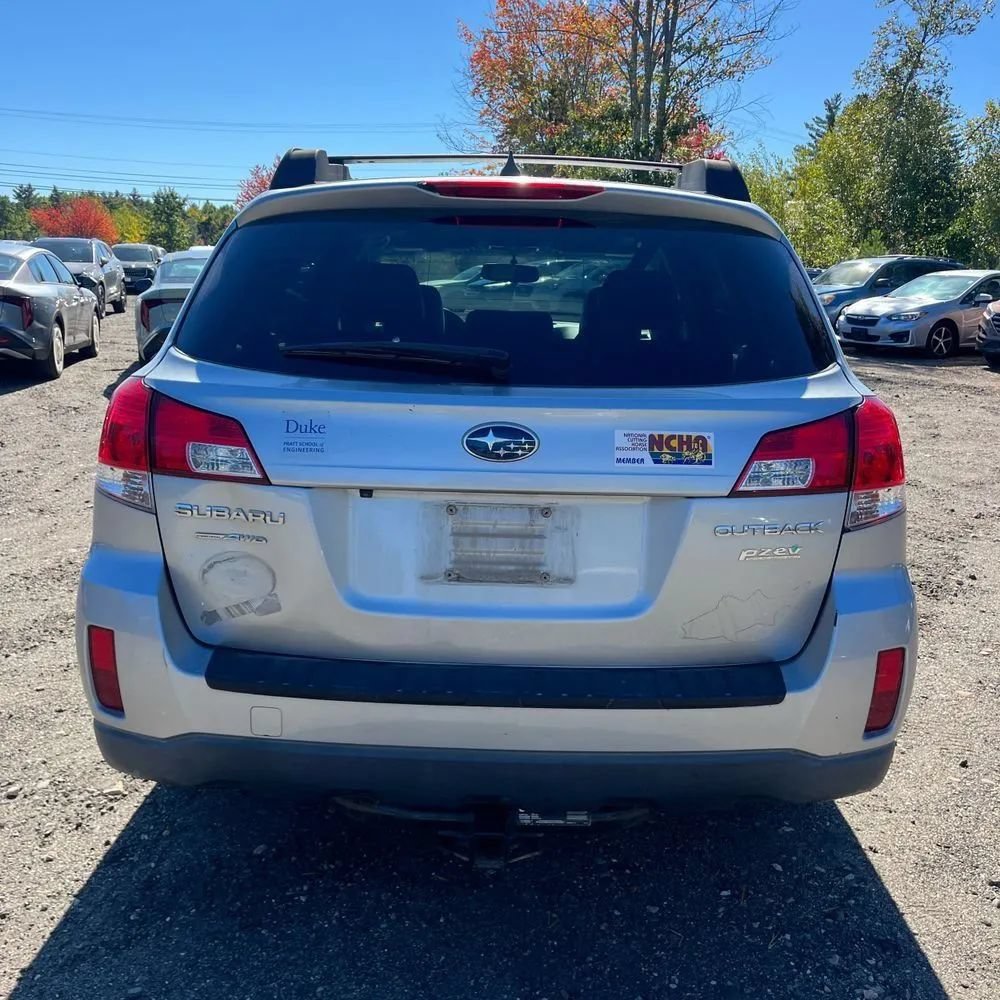 Used 2012 Subaru Outback 2.5i Limited AWD/4WD image 7