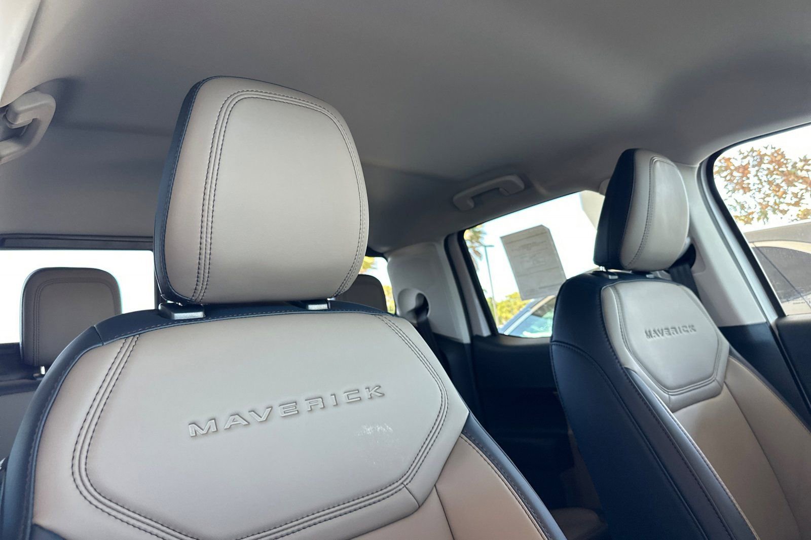 New 2025 Ford Maverick Lariat w/ 4K Tow Package image 15