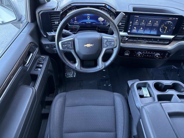 Used 2023 Chevrolet Silverado 1500 LT AWD/4WD image 28