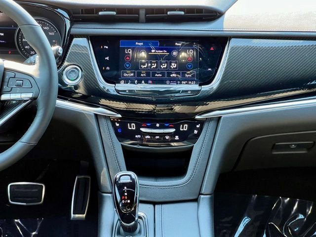 Used 2024 Cadillac XT6 Sport w/ LPO, Onyx Lite Package AWD/4WD image 29