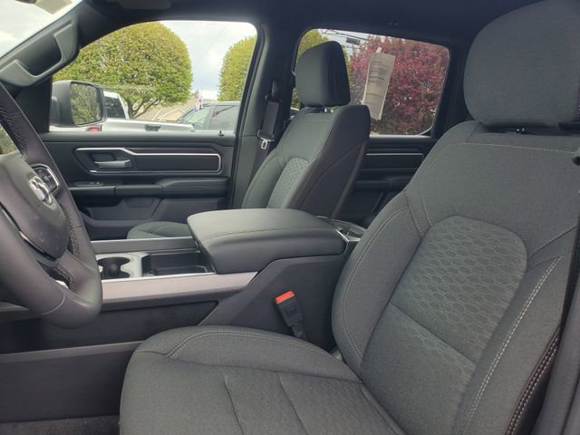 New 2026 RAM 1500 4x4 Crew Cab image 11