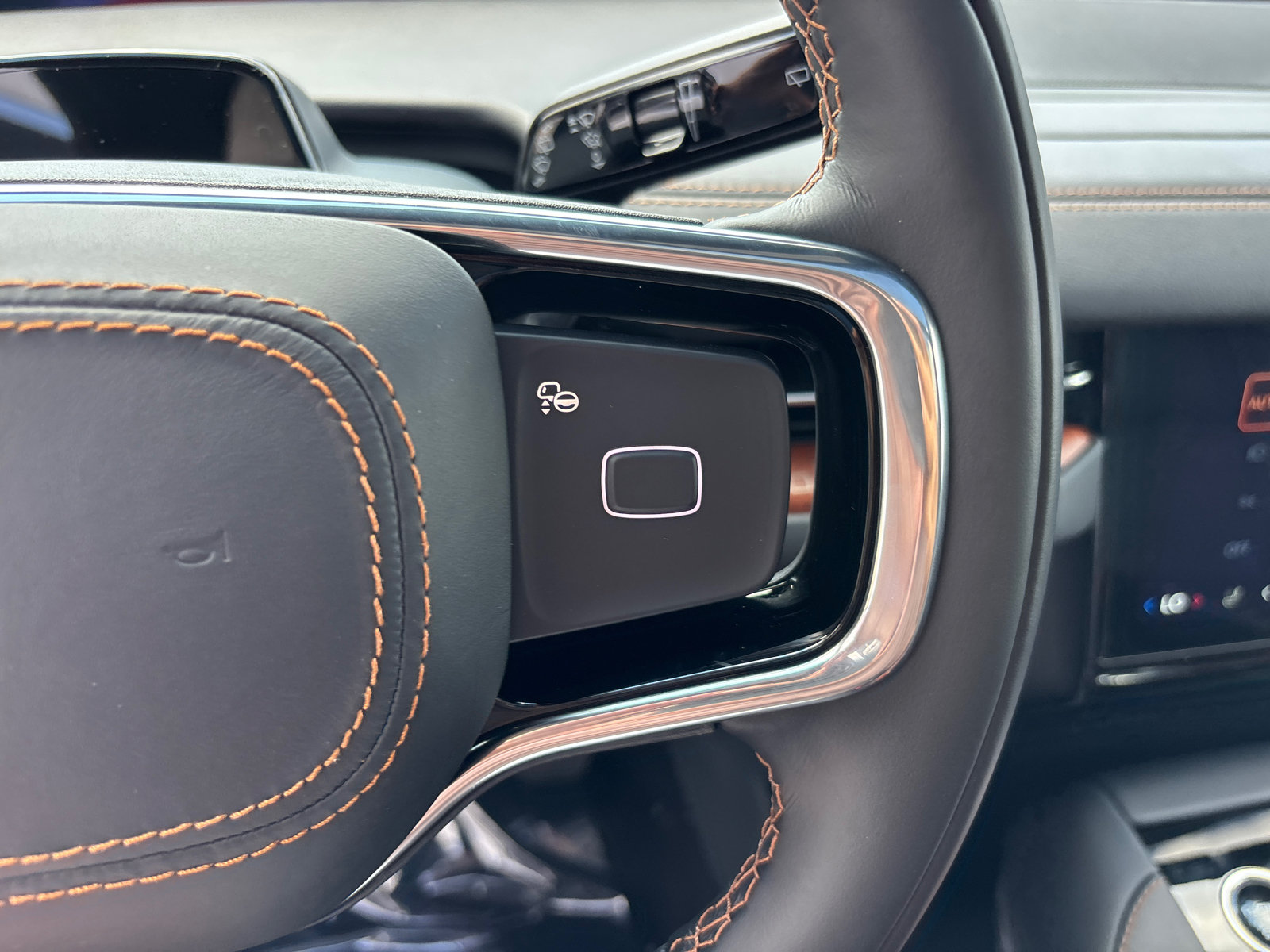 New 2027 Lincoln Navigator Black Label AWD/4WD image 17
