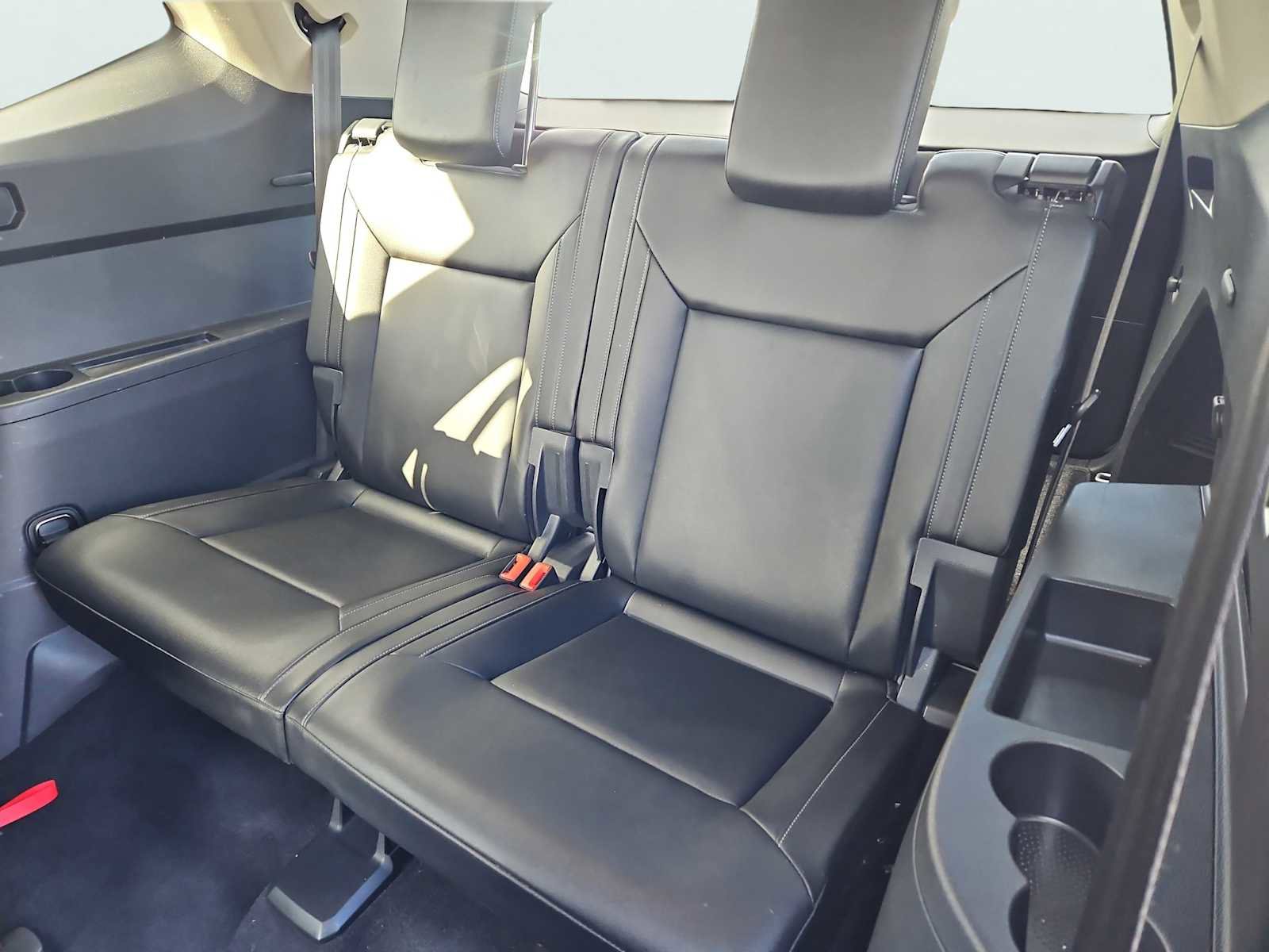 Used 2019 Volkswagen Atlas SE w/ Towing Package image 32