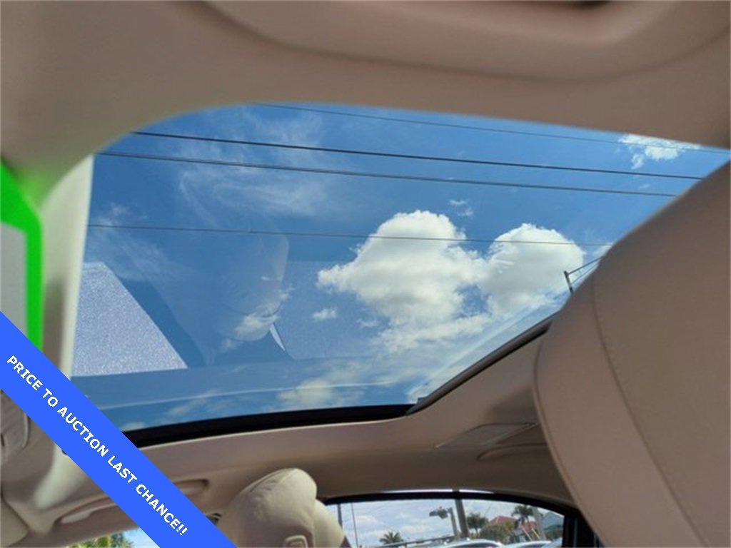 Used 2017 Mercedes-Benz S 550 Sedan image 19