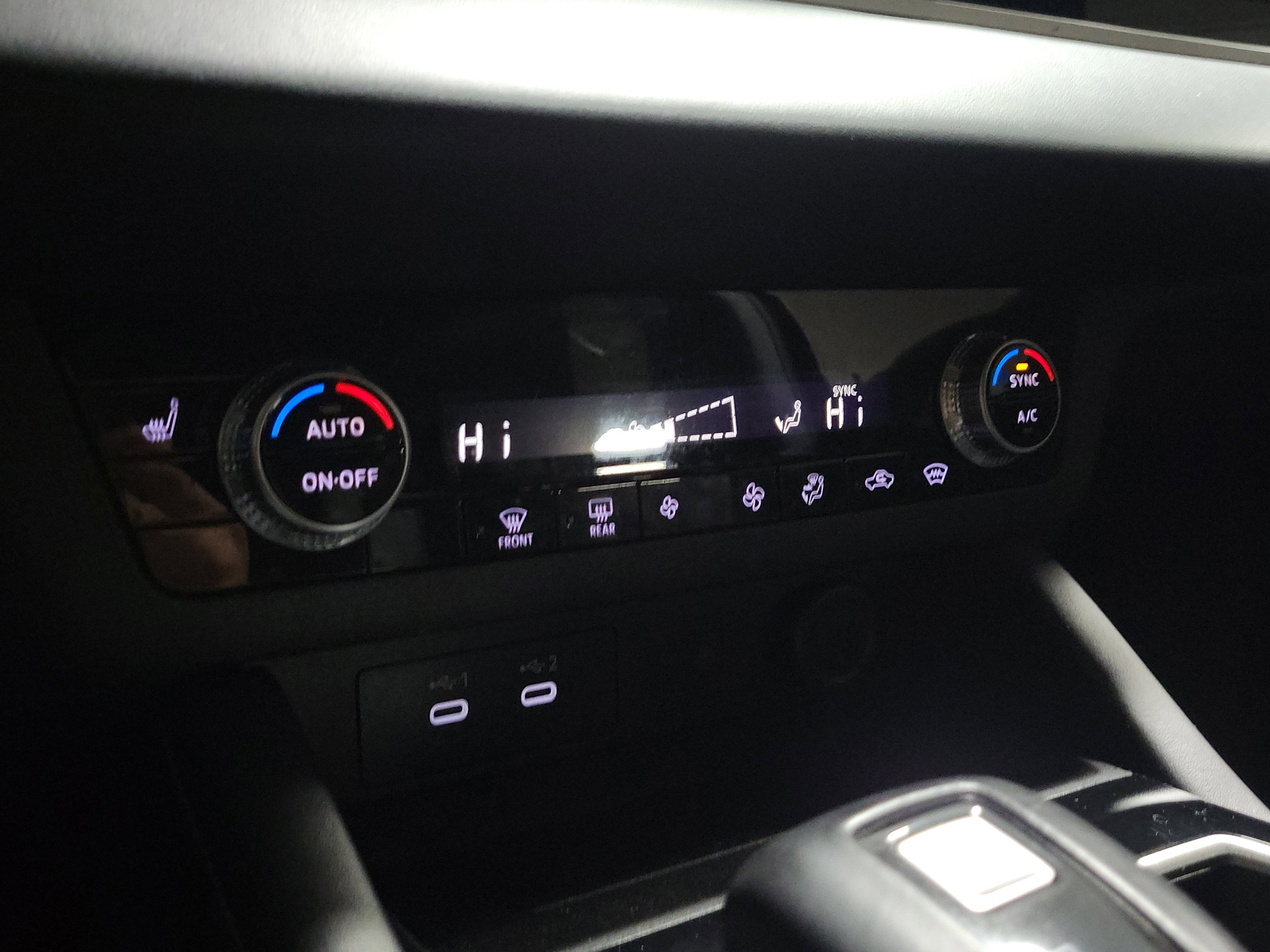 Used 2025 Mitsubishi Outlander SE image 34