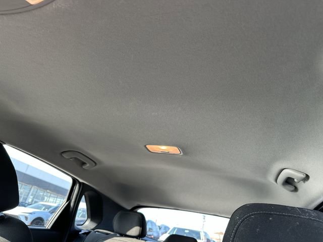 Used 2018 Hyundai Elantra GT image 18