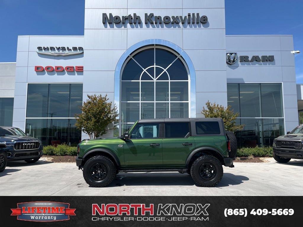 Used 2023 Ford Bronco Wildtrak image 2