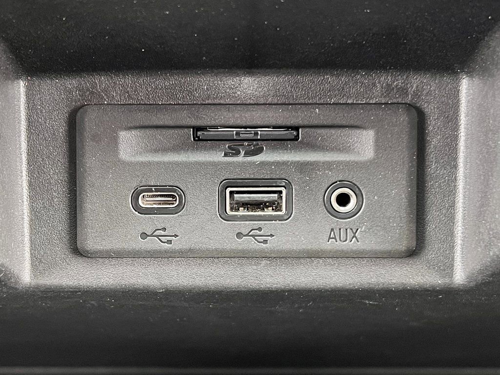 Used 2023 Chevrolet Silverado 2500 High Country image 26