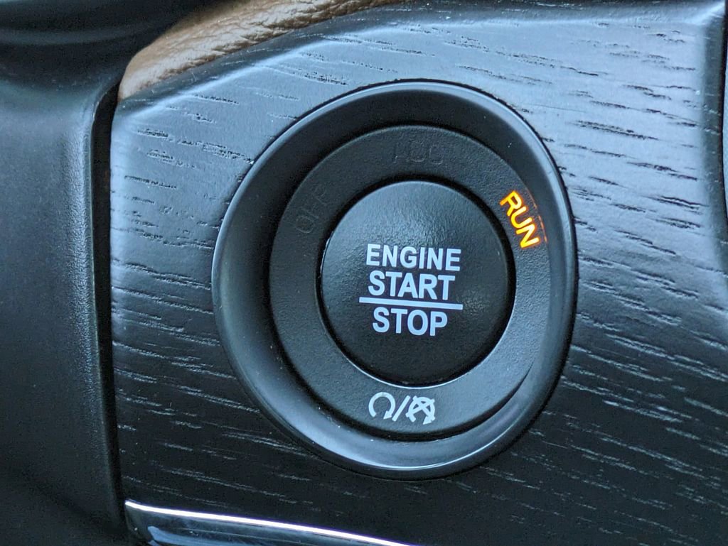 Used 2018 Jeep Grand Cherokee Summit image 29