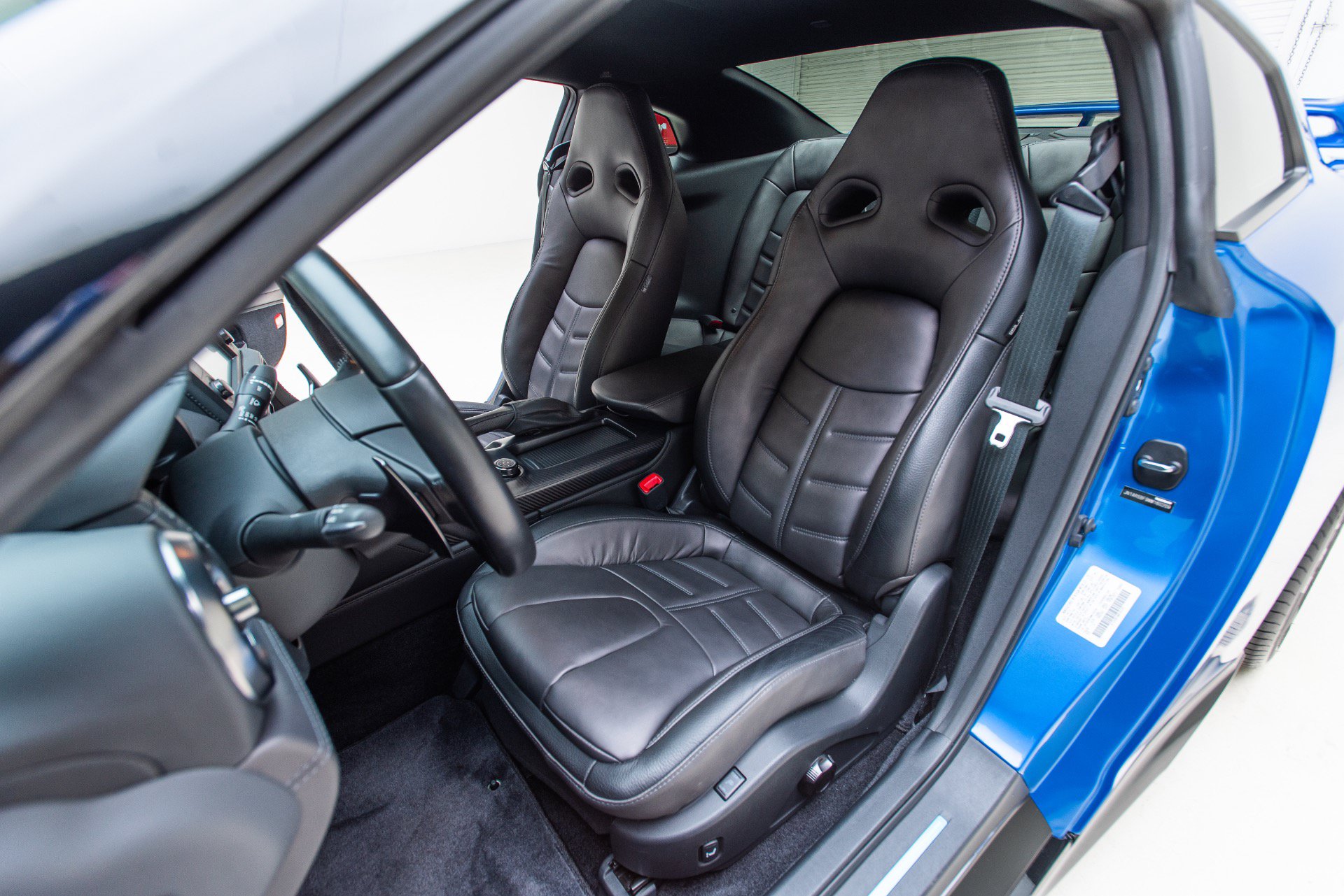 Used 2021 Nissan GT-R Premium AWD/4WD image 4