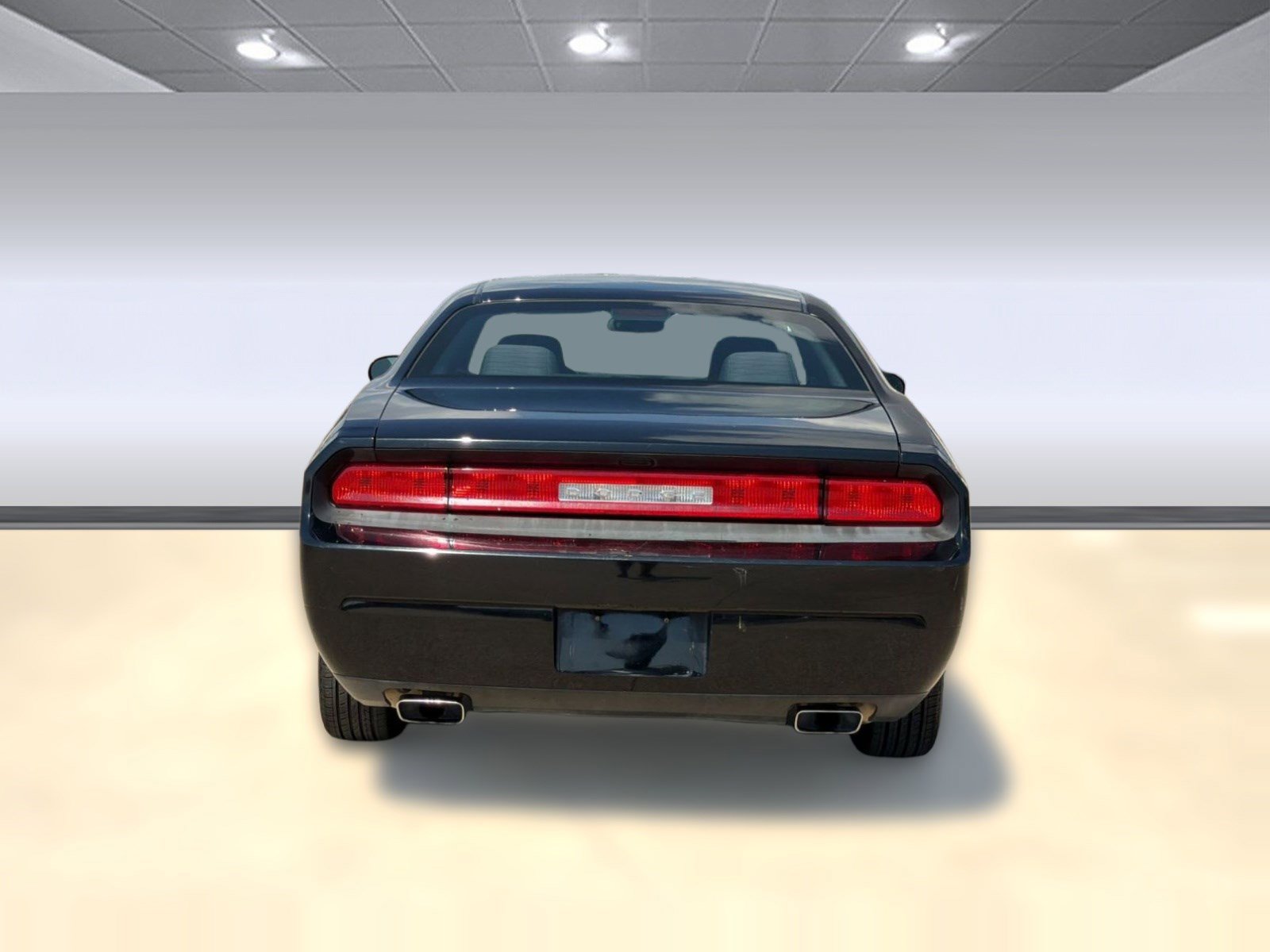 Used 2014 Dodge Challenger SXT RWD image 10