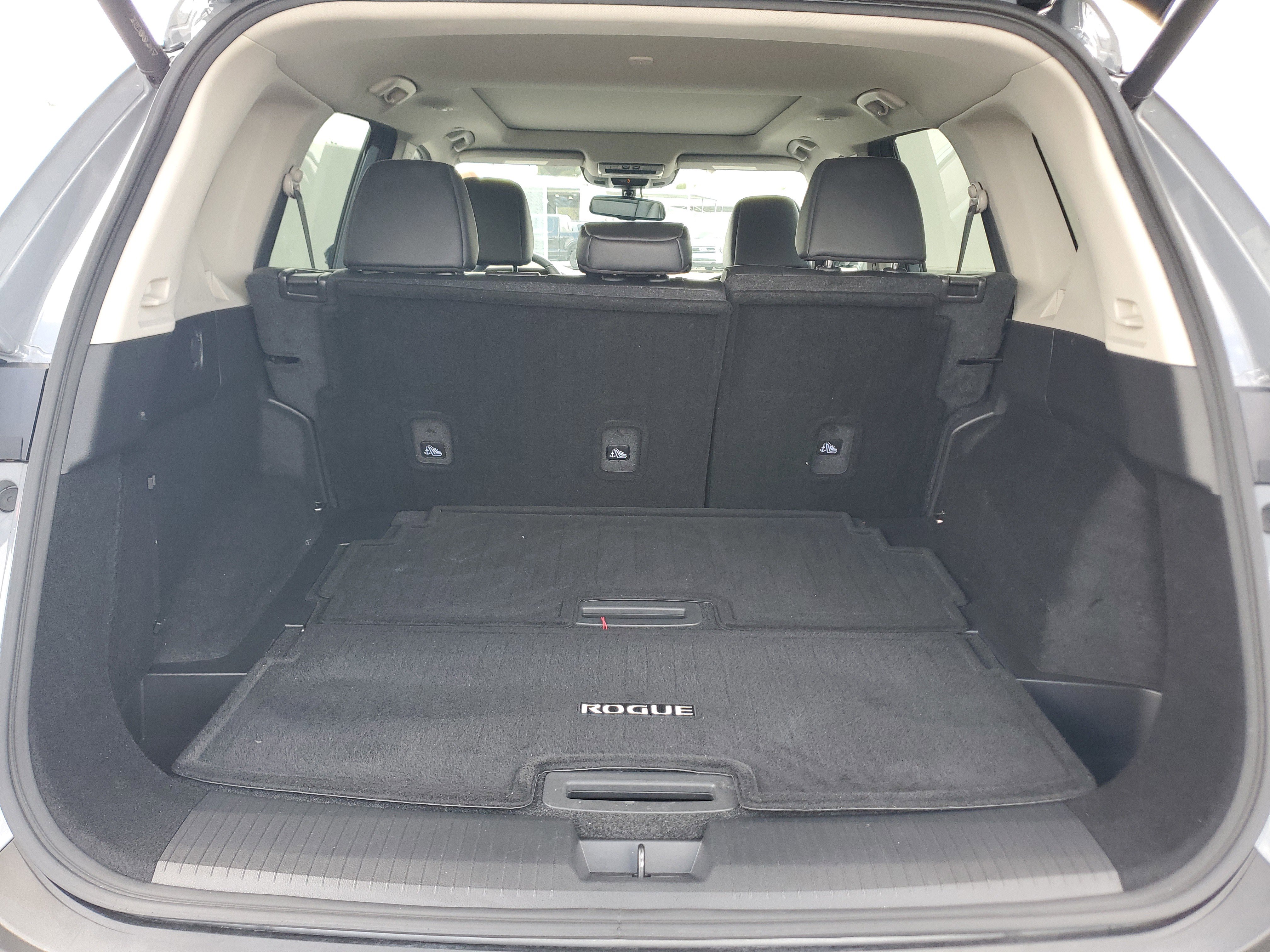 Used 2023 Nissan Rogue SL w/ SL Premium Package image 15