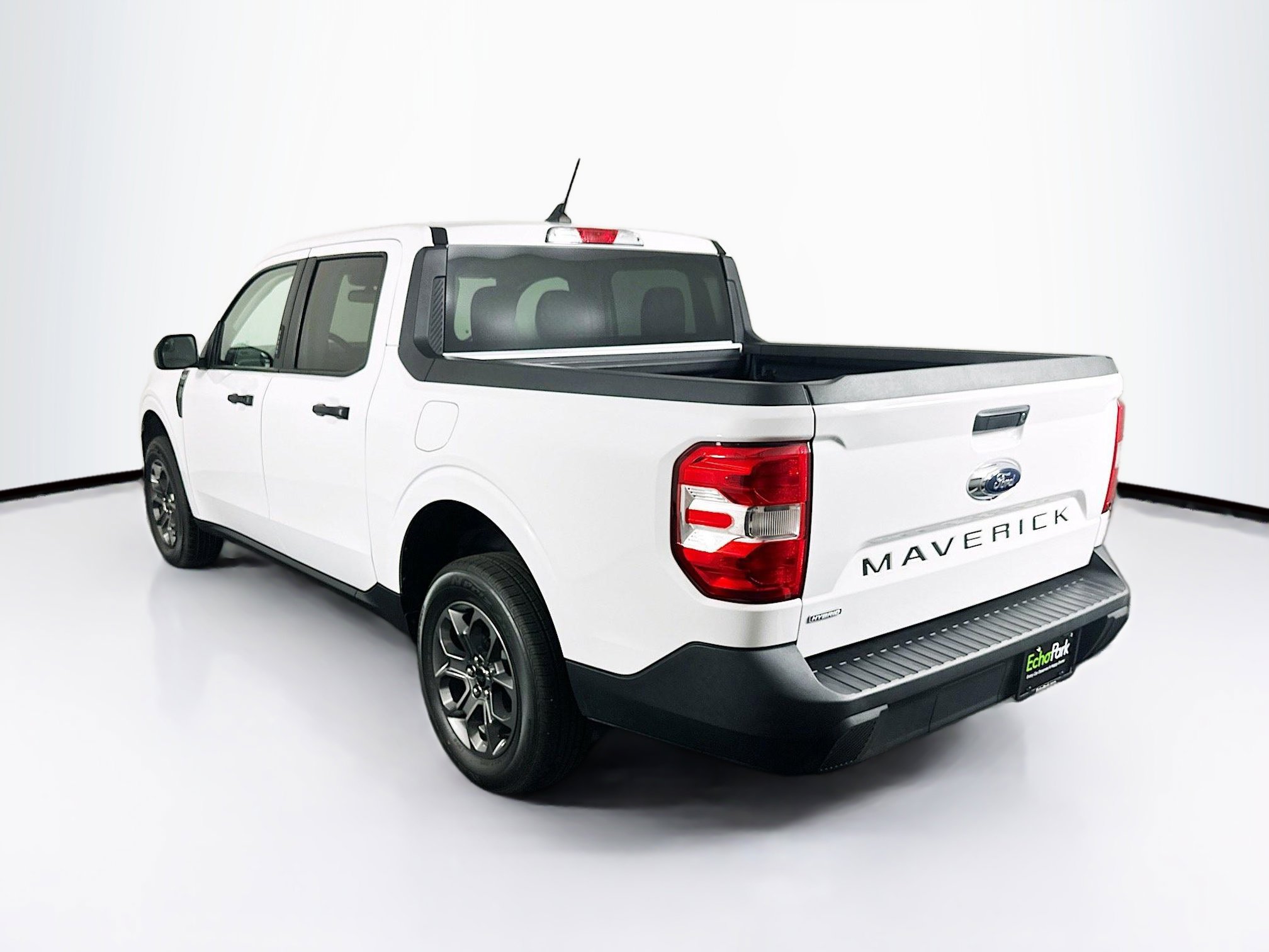 Used 2023 Ford Maverick XLT image 5