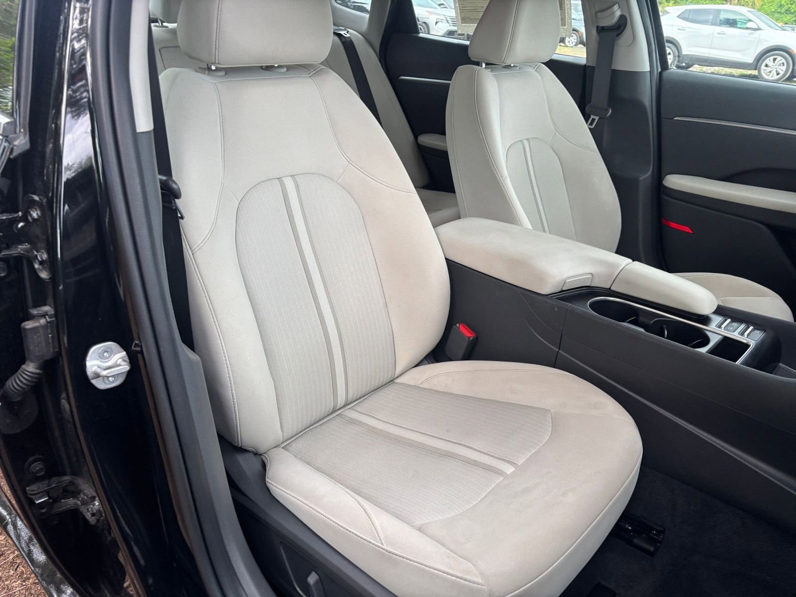 Used 2025 Hyundai Sonata SEL FWD image 37