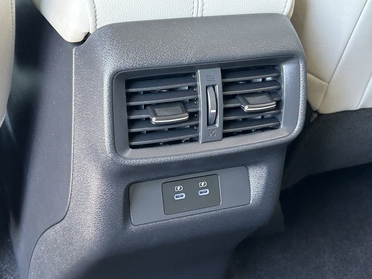 Certified 2025 Nissan Murano SV w/ Cargo Package image 16