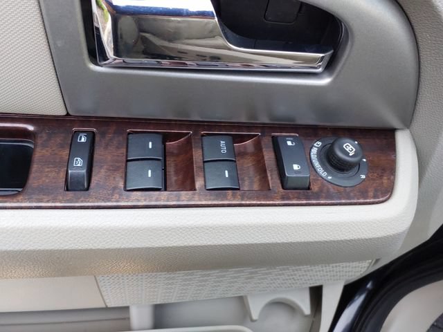Used 2010 Ford Expedition Limited AWD/4WD image 18