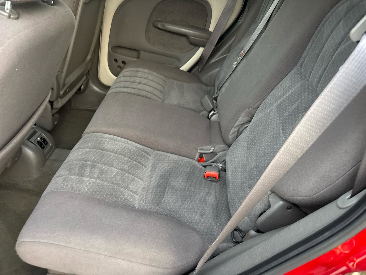 Used 2005 Chrysler PT Cruiser Touring w/ Light Group image 22