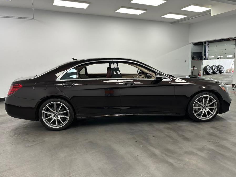 Used 2018 Mercedes-Benz S 560 4MATIC Sedan w/ AMG Line Exterior image 15
