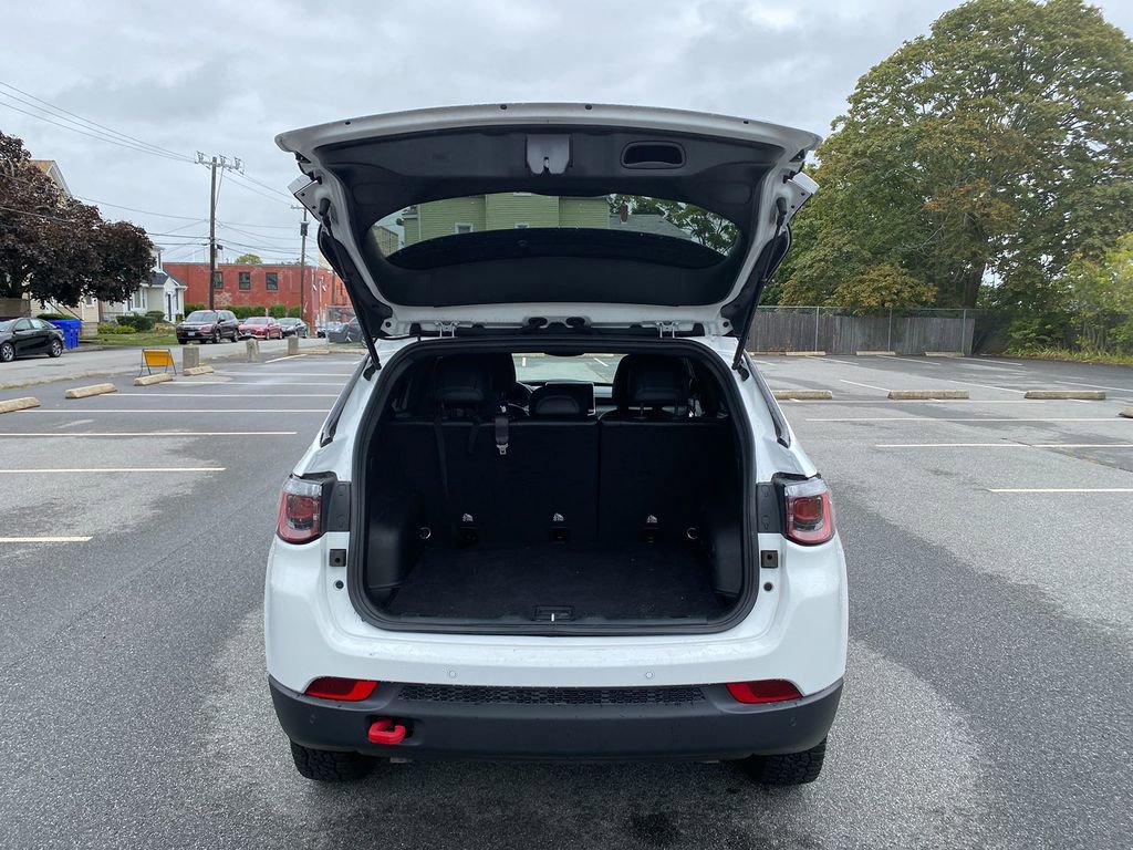 Used 2024 Jeep Compass Trailhawk image 24