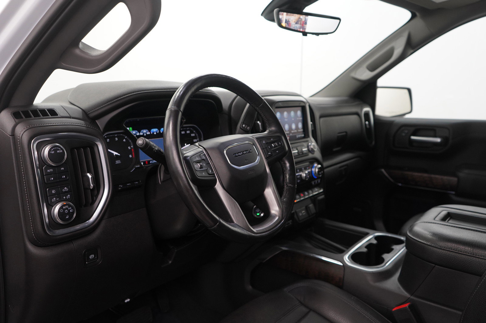 Used 2020 GMC Sierra 1500 Denali w/ Denali Premium Package AWD/4WD image 18