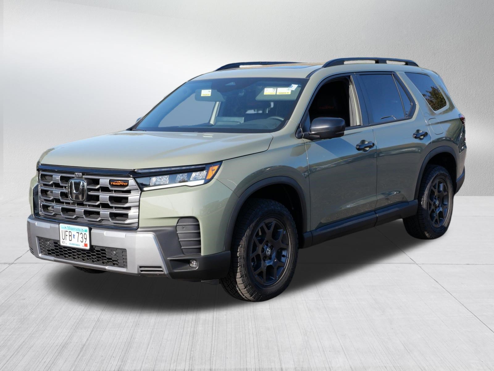 Certified 2026 Honda Pilot TrailSport image 3