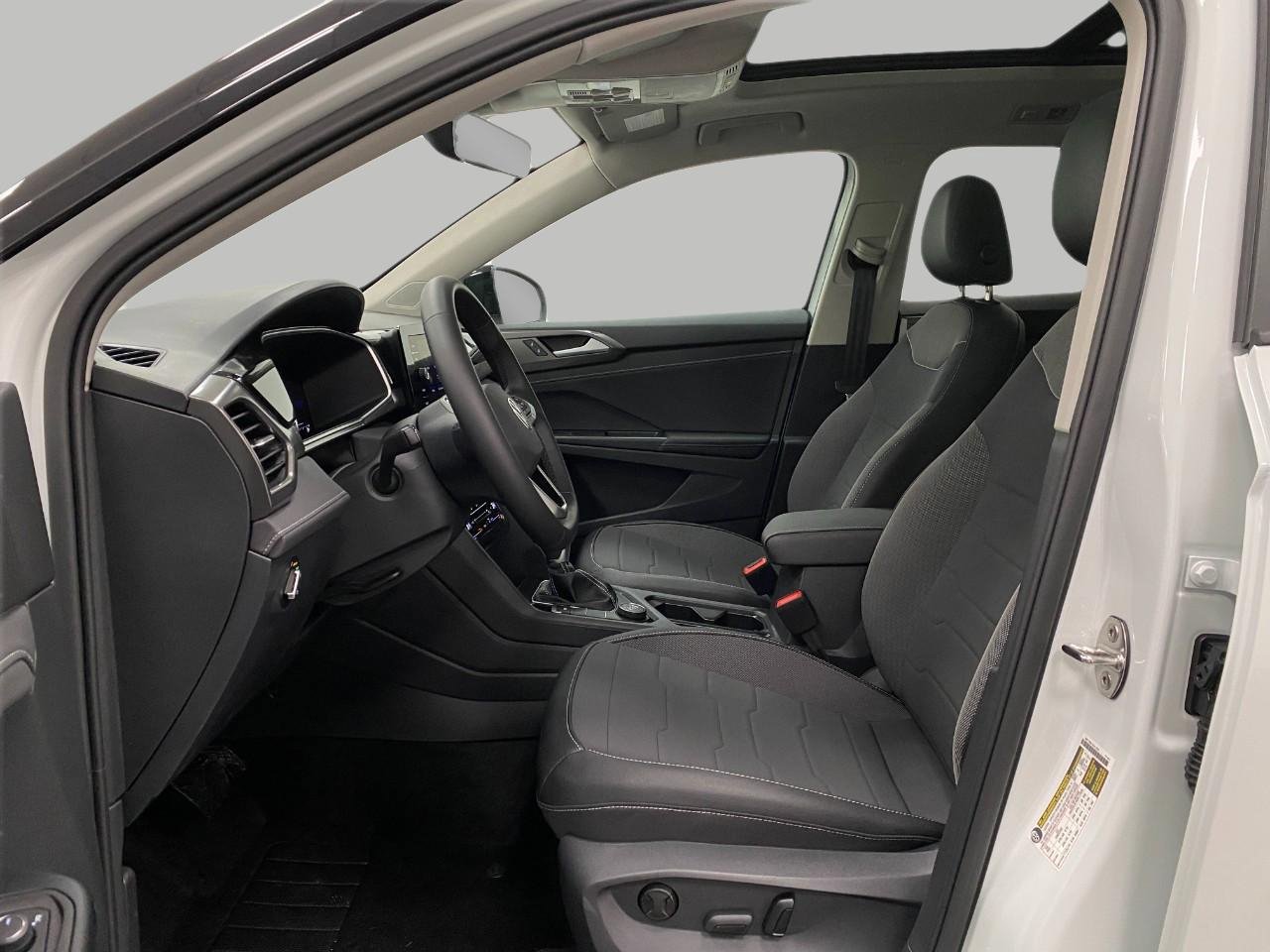 New 2026 Volkswagen Taos SE AWD/4WD image 26