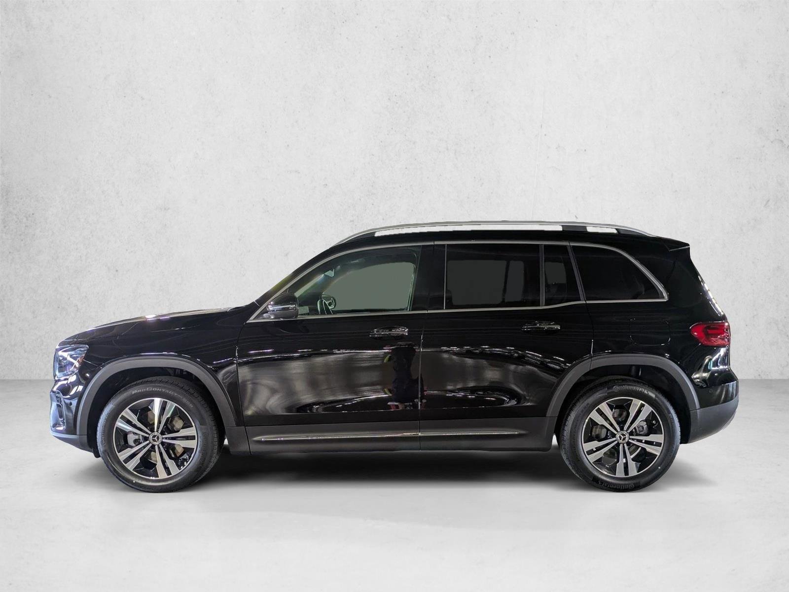 Certified 2025 Mercedes-Benz GLB 250 image 9