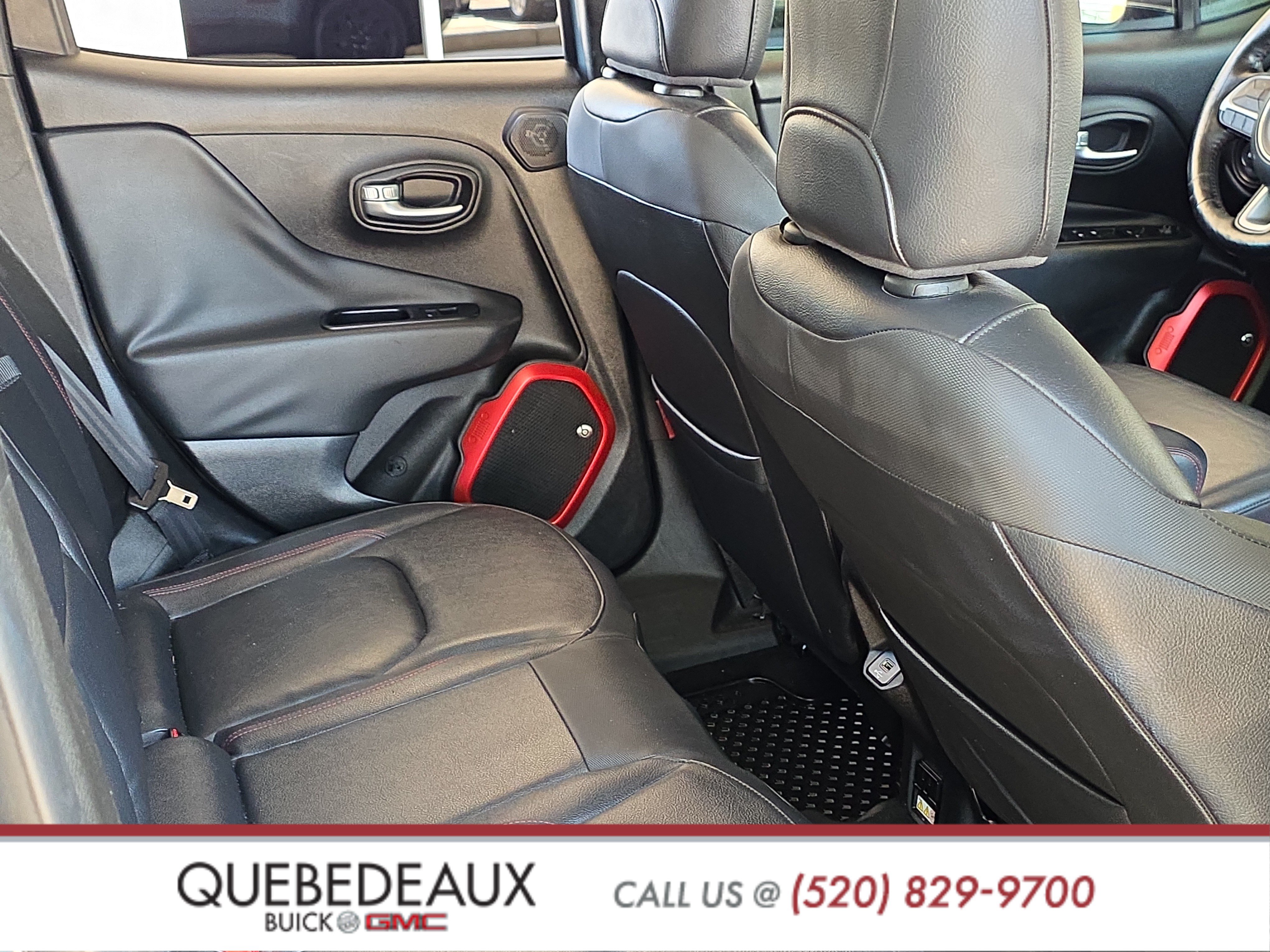 Used 2018 Jeep Renegade Trailhawk AWD/4WD image 24
