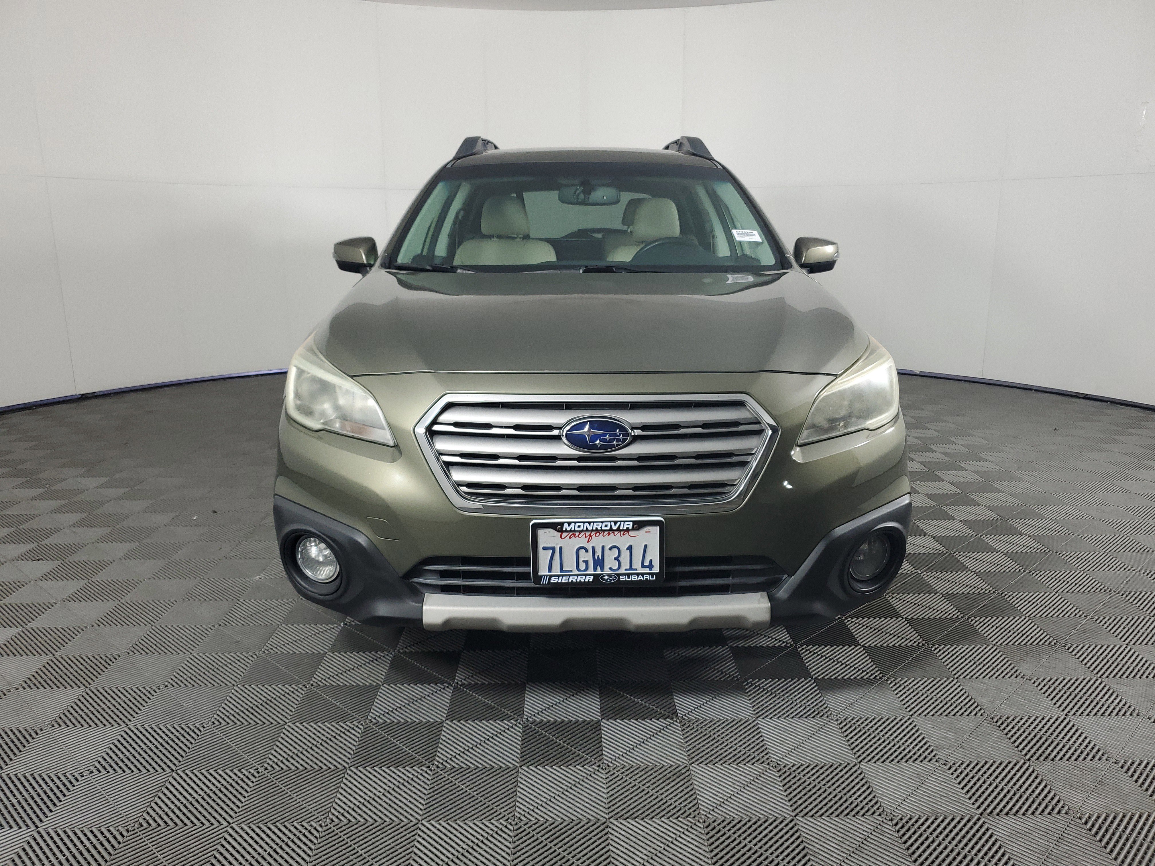 Used 2015 Subaru Outback 2.5i Limited AWD/4WD image 9