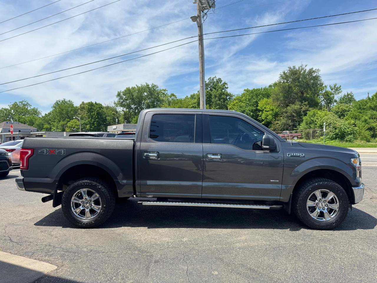 Used 2015 Ford F150 XLT w/ Equipment Group 302A Luxury AWD/4WD image 6