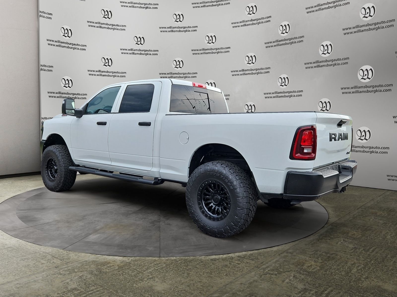 New 2026 RAM 2500 Tradesman AWD/4WD image 3