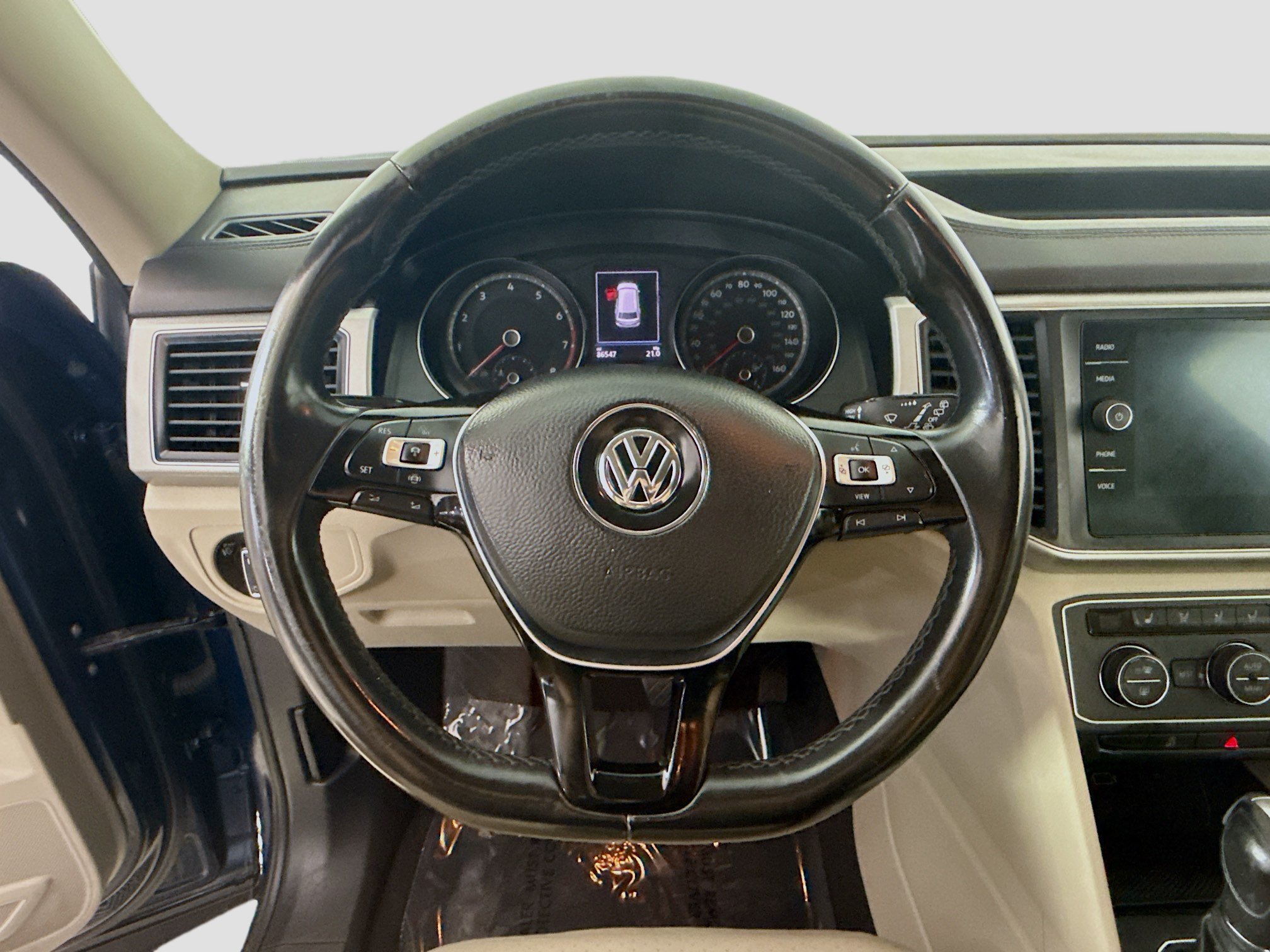 Used 2019 Volkswagen Atlas SE w/ Towing Package FWD image 13