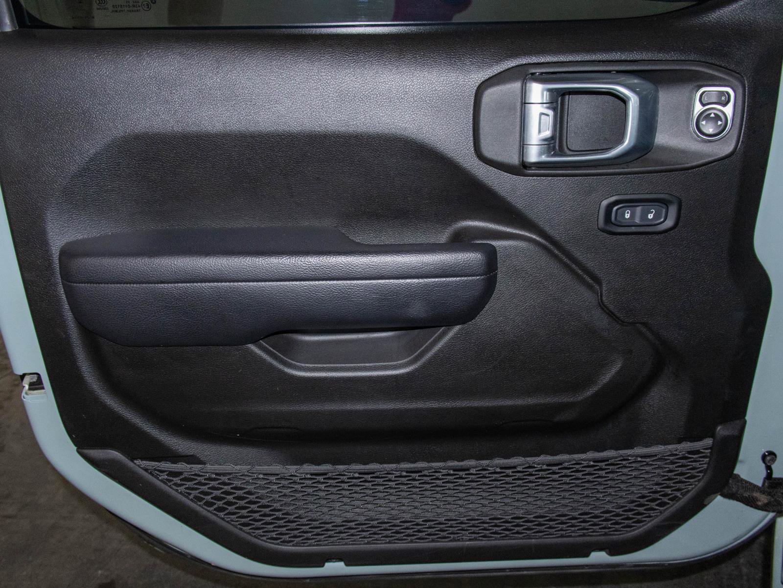 Used 2024 Jeep Wrangler Sport S AWD/4WD image 10